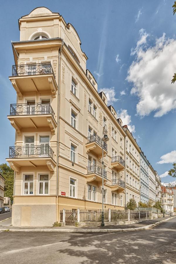 Lyra Apartments Karlovy Vary Exterior photo